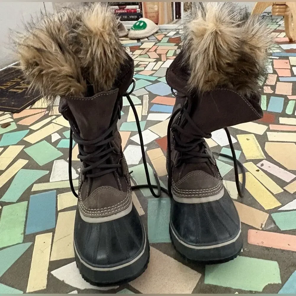EUC- Sorel- JOAN OF ARCTIC™ Women's Waterproof Boot-Sz 10